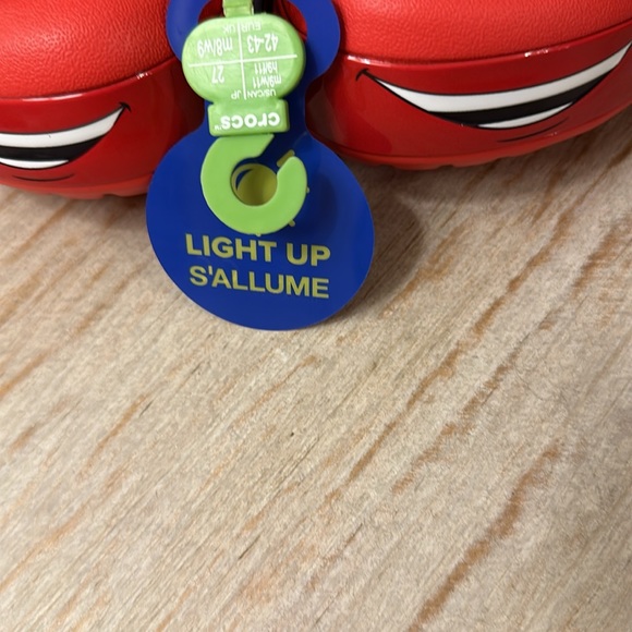 Crocs - Lightning McQueen/Adult - NWT! - Picture 9 of 10